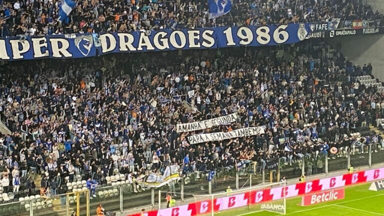 Adeptos do FC Porto lançam bóias para o relvado e provocam o Boavista: “Amanhã é segunda, para a semana também?”