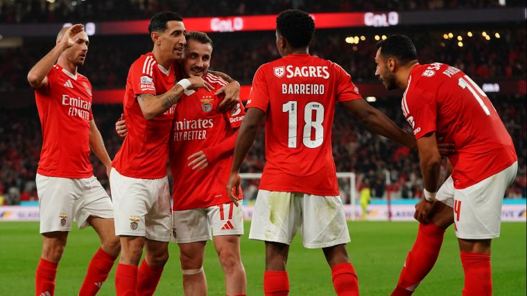 Benfica acredita até ao fim e tenta repetir reviravolta histórica de há 70 anos