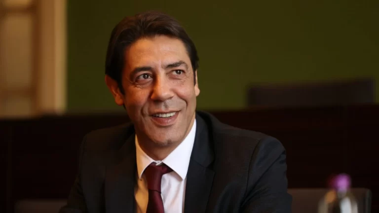 Ultima Hora: Rui Costa fecha lateral sueco com 65 golos para reforçar a equipa principal do Benfica