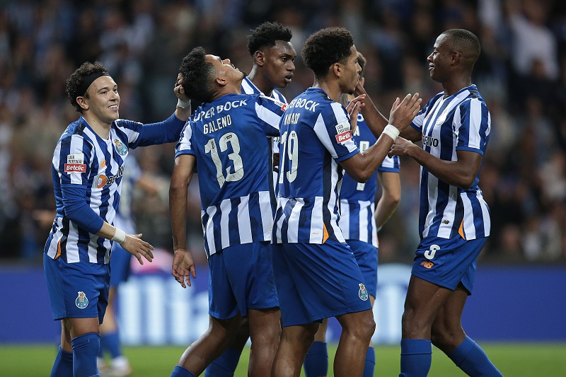 Última Hora: Craque do FC Porto ignora gigante europeu e diz adeus ao FC Porto a custo...Ver mais